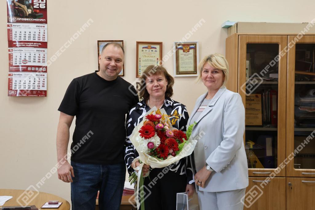 den-mashinostroitelya-12.jpg