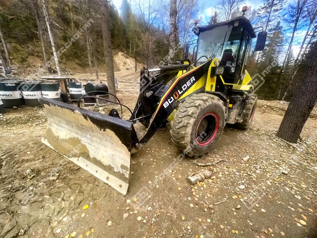 sibir-k-zime-gotova-nash-klient-uzhe-kupil-povorotnyy-otval-dlya-frontalnogo-pogruzchika.jpg