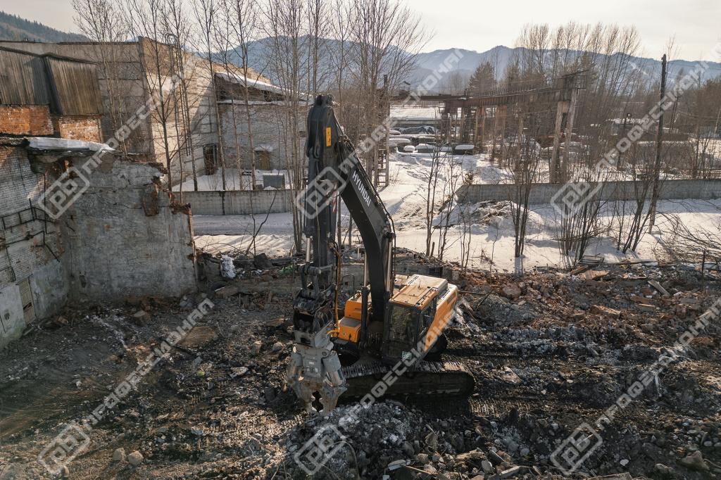 eshche-odna-moshchnaya-postavka-demontazhnogo-oborudovaniya-na-bereg-baykala-2.jpg