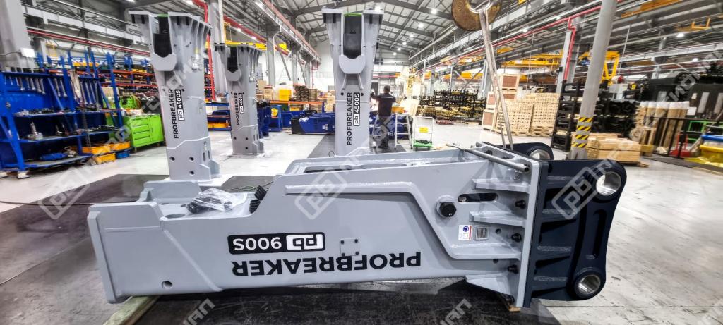 На что способен гидромолот PB900S? Отзыв нашего клиента