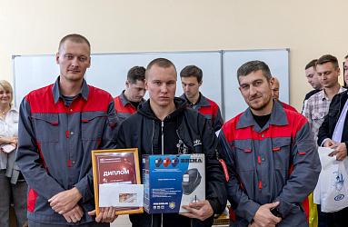 В «Профессионале» прошел конкурс на звание «Лучший сварщик» В «Профессионале» прошел конкурс на звание «Лучший сварщик»