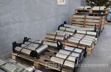 Поставка годового запаса пальцев (осей) и втулок на Дальний Восток точно в срок!