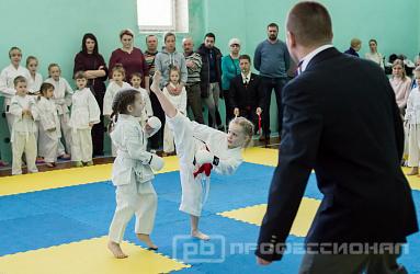 Помогаем юным спортсменам! Акция