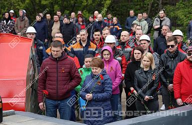 В честь Дня Победы в «Профессионале» открыли «Аллею Славы»  и расписали ковши