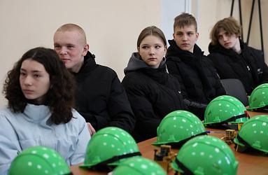 «Поколение профессионалов»: экскурсии для детей наших сотрудников