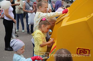 Репортаж с праздника в честь 15000го ковша