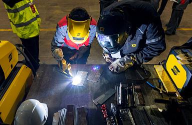 В «Профессионале» прошел конкурс на звание «Лучший сварщик» В «Профессионале» прошел конкурс на звание «Лучший сварщик»